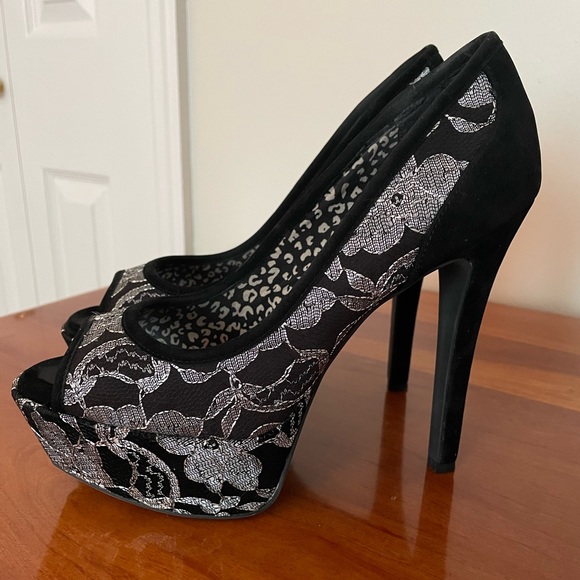 Jessica Simpson Damien2 Heels - Picture 2 of 10
